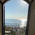 Taormina Giardini-naxos *